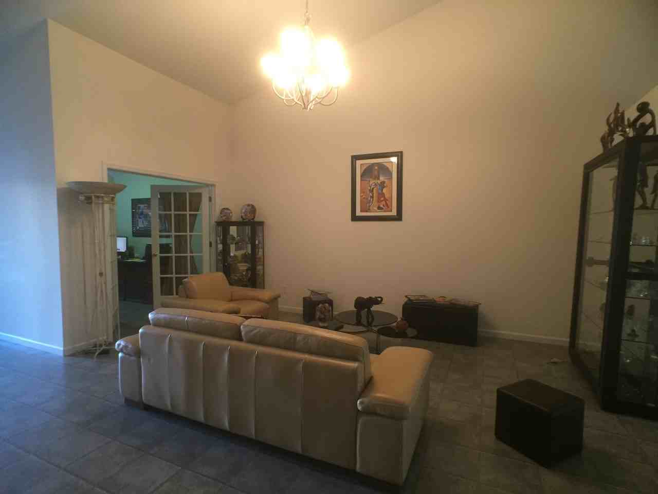 245 Arbor Place Ln - Photo 3 of 29