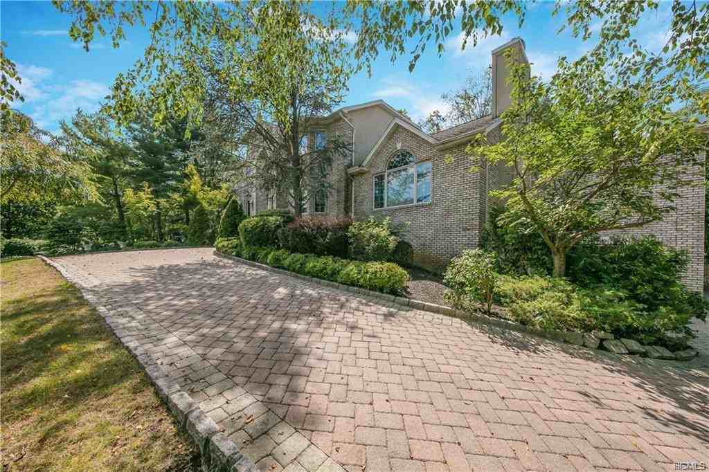 46 Roberts Road - Photo 2 of 36