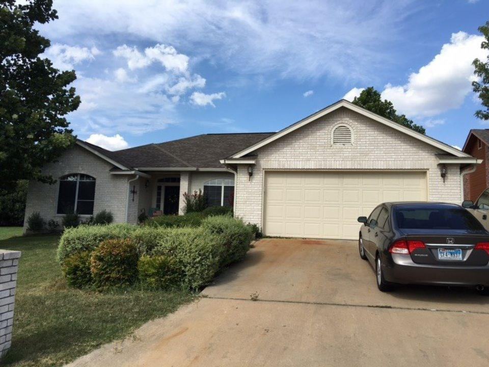 408 Spyglass St - Photo 2 of 20