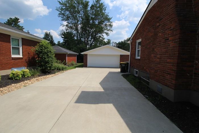 6888 Green Meadow Circle - Photo 2 of 24