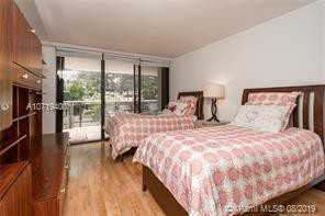 2901 South Bayshore Drive #2G