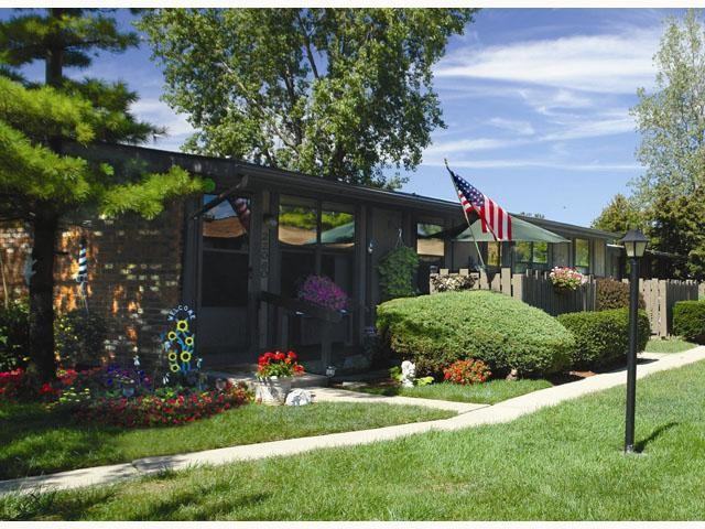 Oakwood Park Apartments 1712 Timberidge Dr., Ypsilanti, MI 48198 Zumper