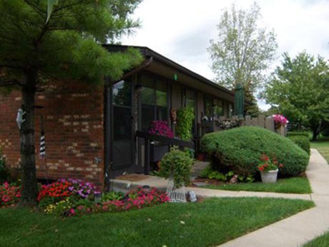 Oakwood Park Apartments 1712 Timberidge Dr., Ypsilanti, MI 48198 Zumper