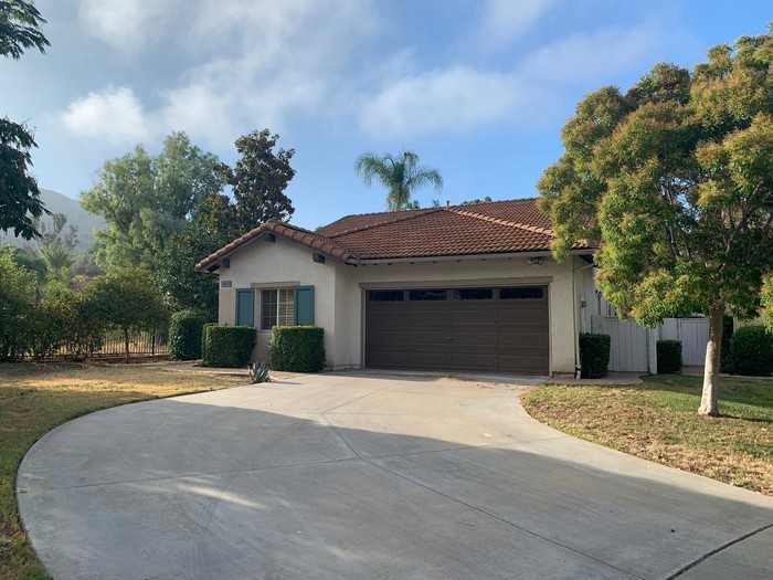 3069 Maplewood Place - Photo 2 of 38