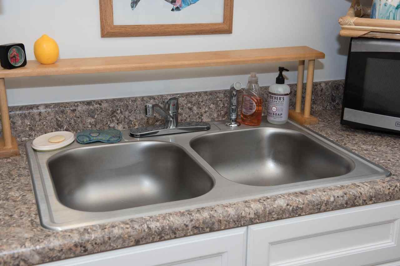 2507 Flint Dr - Photo 2 of 9