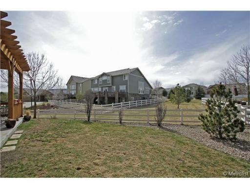 5843 McIntyre Ct - Photo 3 of 17