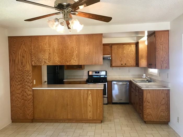 520 Chadwick Way - Photo 3 of 14