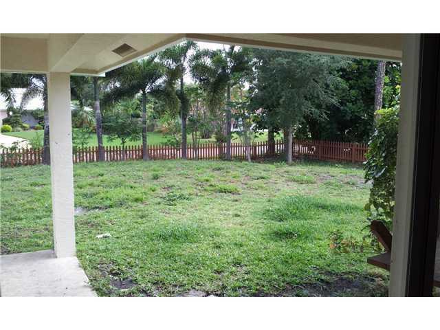 4911 S Kay St - Photo 3 of 11