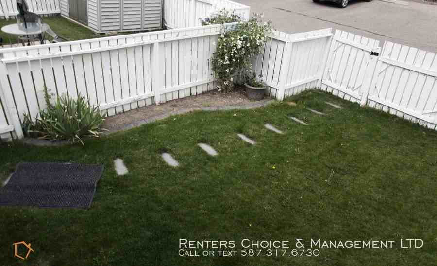 41 St James Place N - Photo 2 of 19