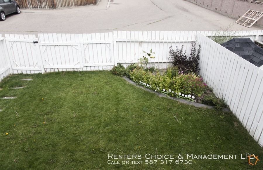 41 St James Place N - Photo 3 of 19