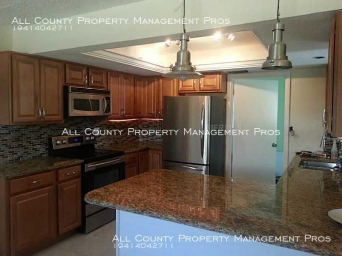 2673 Browning St - Photo 3 of 4