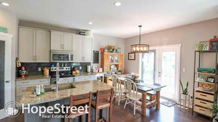 6305 57 Ave - Photo 2 of 15