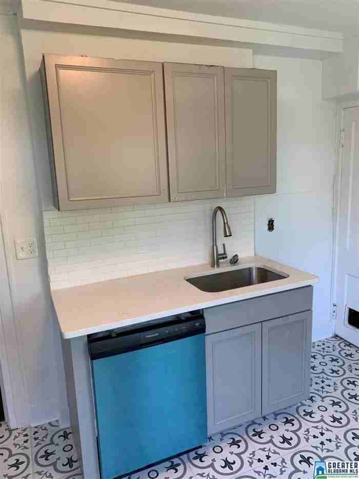 2134 16th Ave S - Photo 3 of 8