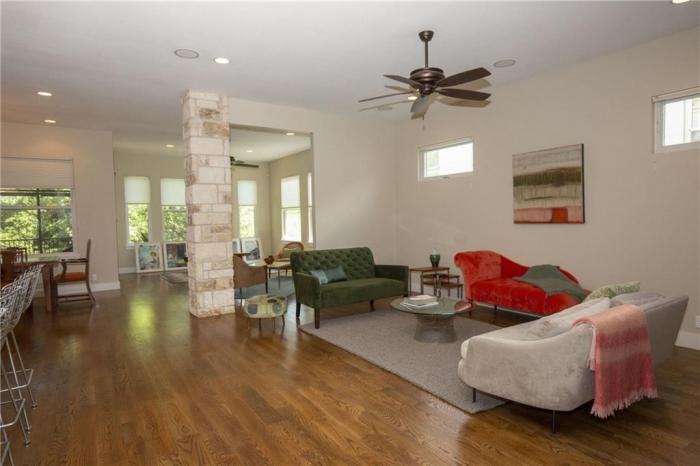 3207 Churchill Dr - Photo 2 of 14