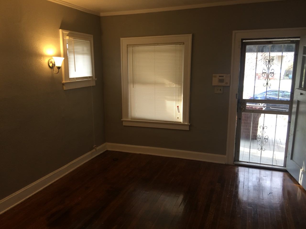 2200 E 68th Ter - Photo 2 of 13