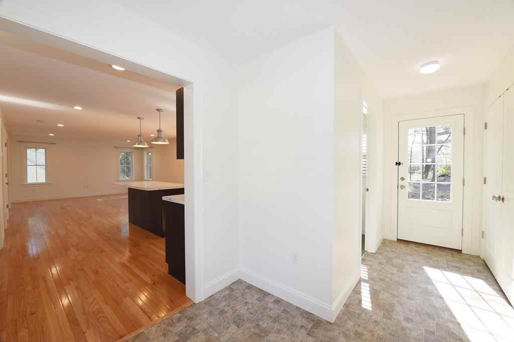 498 Cushing Street - Photo 3 of 26