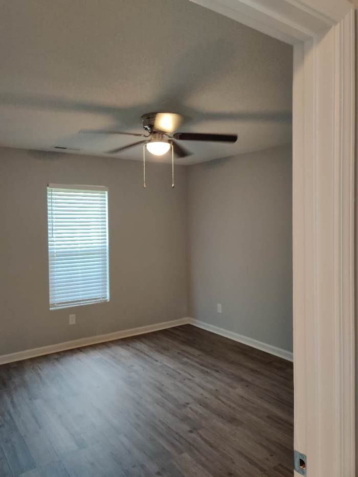 249 Long Bow Road - Photo 3 of 7