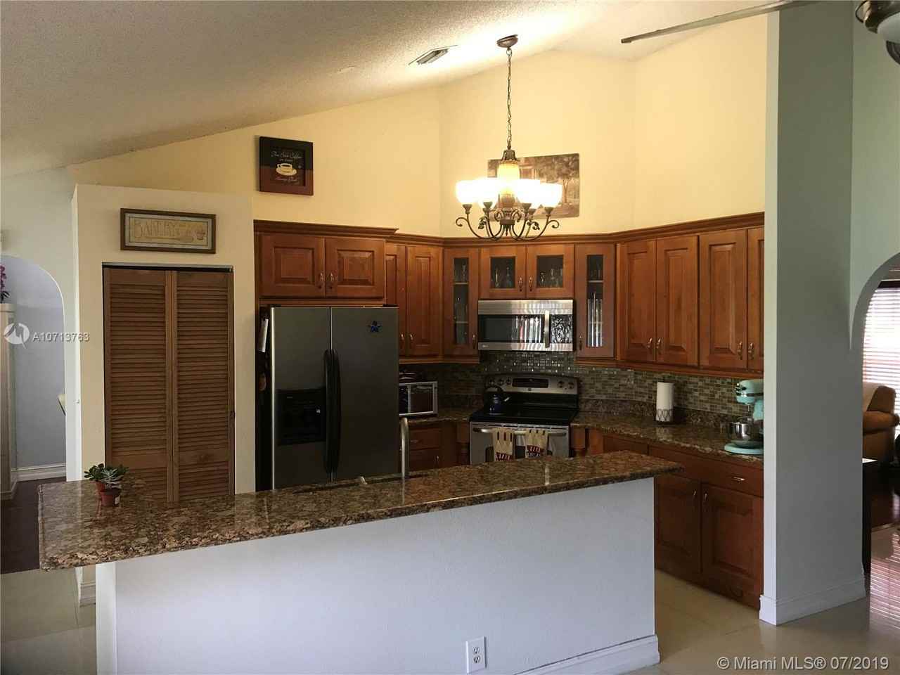 3405 TURF RD - Photo 3 of 15