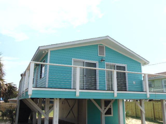 5226 Beach Dr - Photo 2 of 24