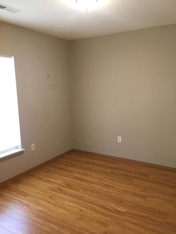 2110 North Roosevelt Avenue - Photo 3 of 21