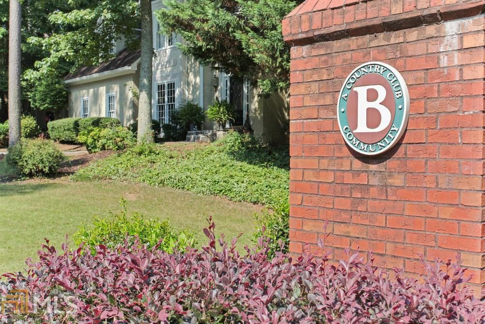 5674 Brookstone Walk - Photo 2 of 25