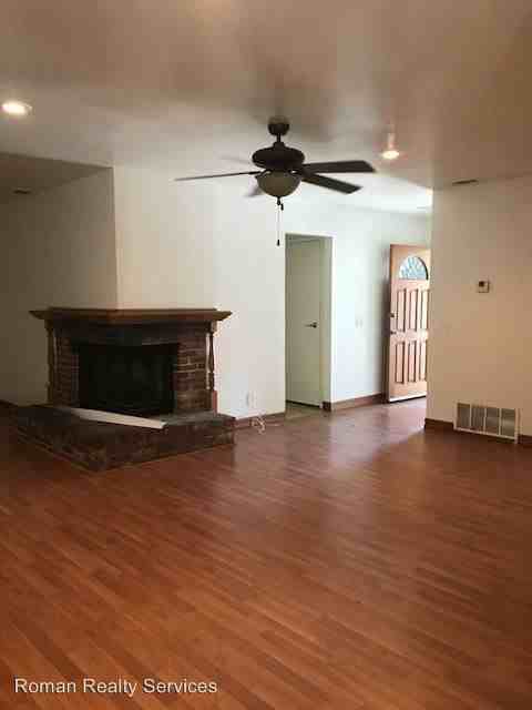 1877 Buckeye Court - Photo 2 of 13