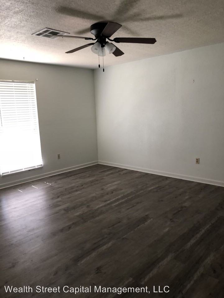 1395 S Gusten Wscm - Photo 3 of 8