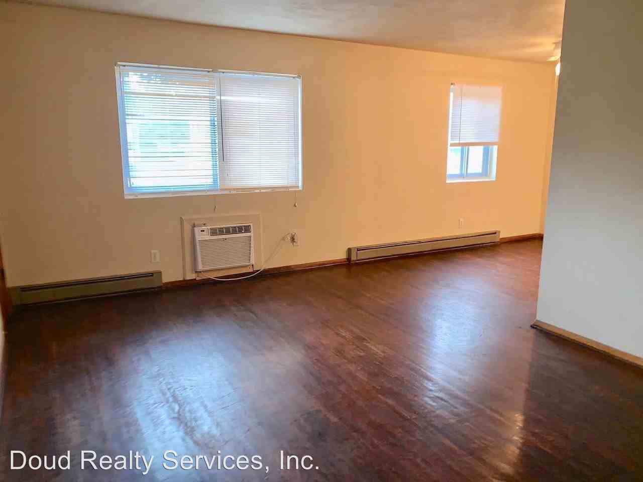 Bosley Ave Apartments - Photo 3 of 10