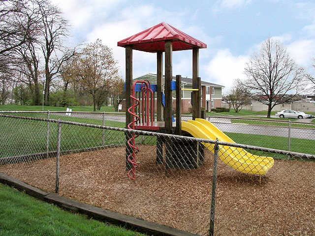 Park Avenue West Apartments - Photo 2 of 6