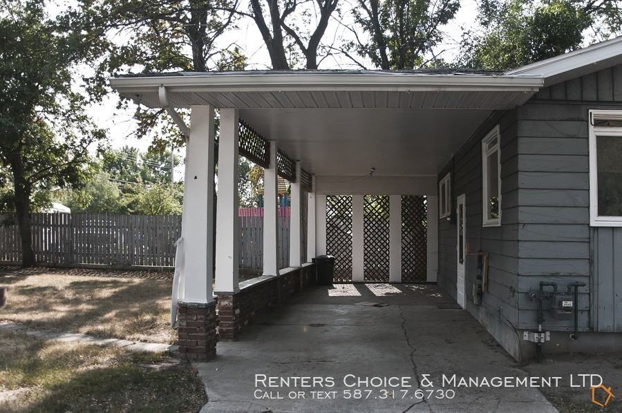 5334 45 Avenue - Photo 2 of 14