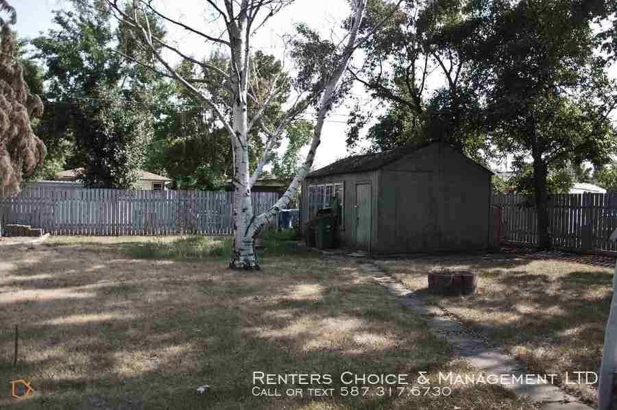 5334 45 Avenue - Photo 3 of 14