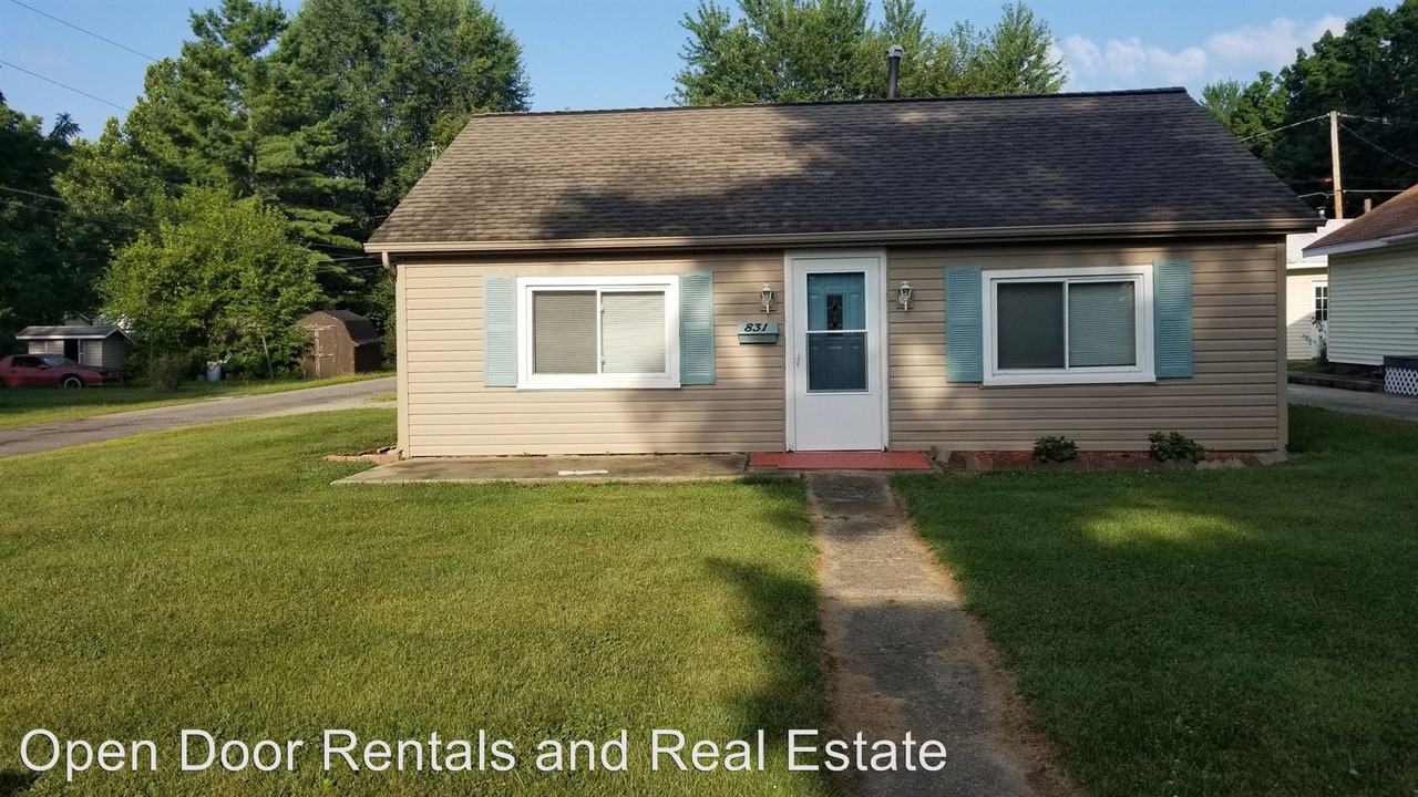 831 Hazel St - Photo 2 of 18