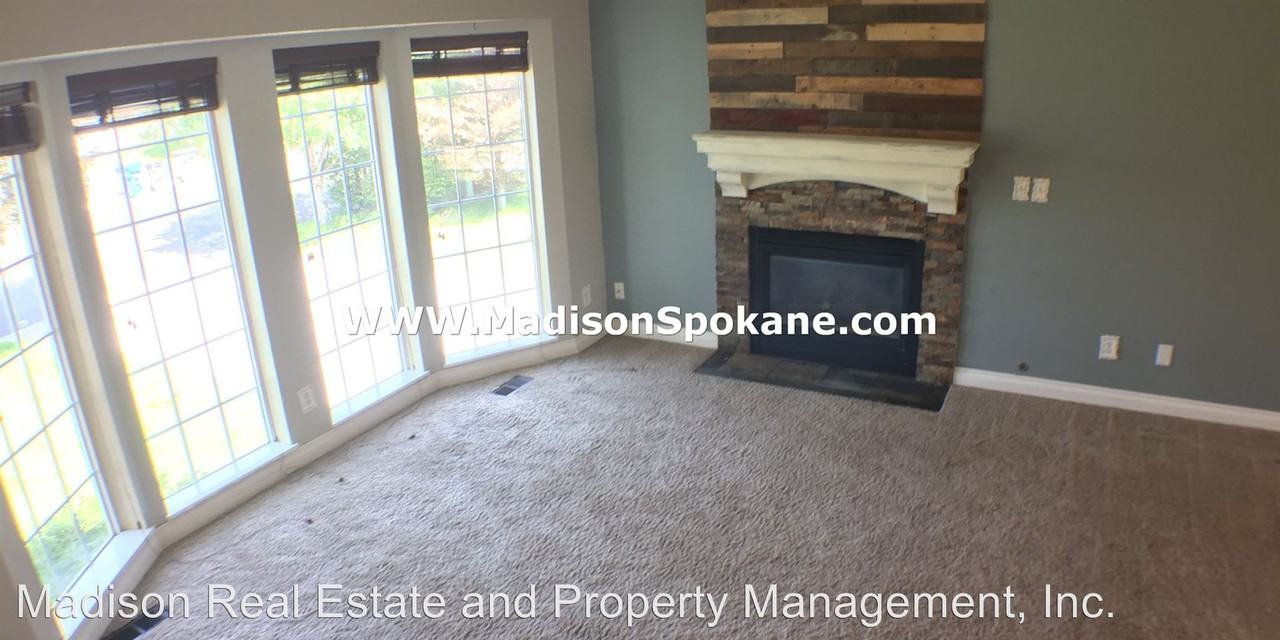 410 E. Pine Needle Ave. - Photo 3 of 17