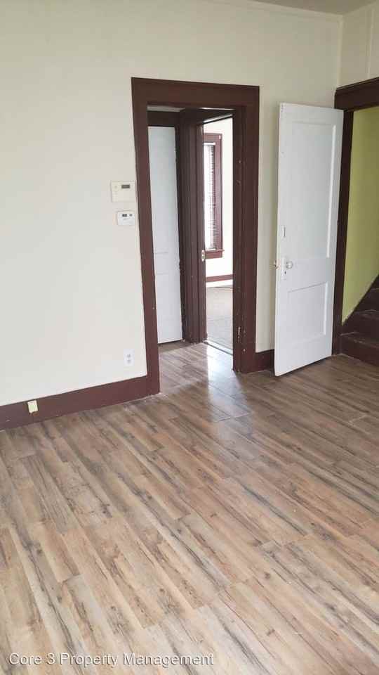 2124 S. 11th Street - Photo 3 of 11