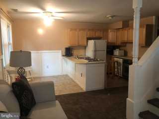 46 Viewpoint Ln Levittown Pa 19054 4 Bedroom House For