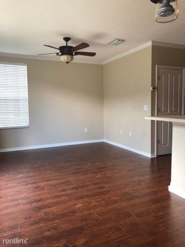 9421 W Park Village Dr - Photo 3 of 4