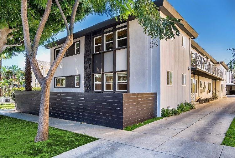 1233 N. Orange Grove Ave., West Hollywood, CA 90046 Apartment for