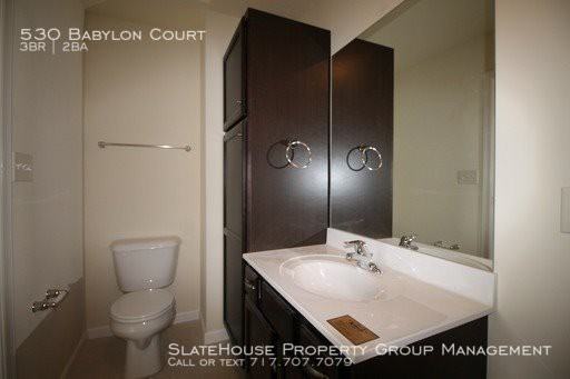 530 Babylon Court - Photo 3 of 9