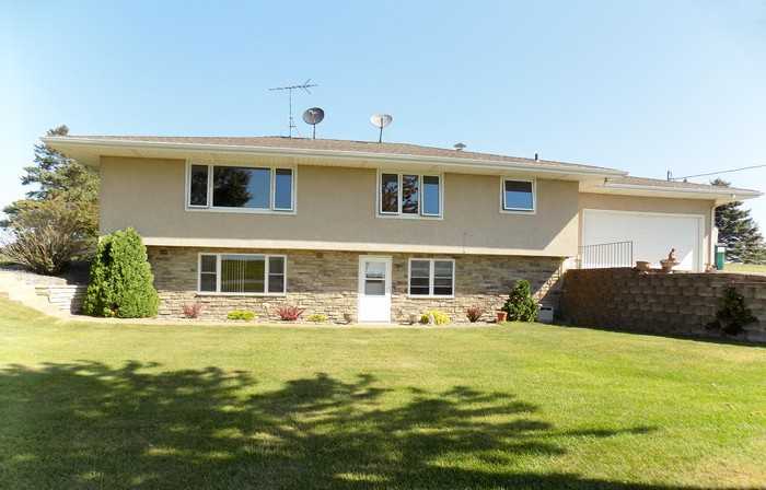 9064 30th Street Northeast - Photo 2 of 25