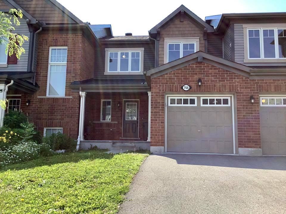 Rent Orleans 3 Ottawa For Bedroom House