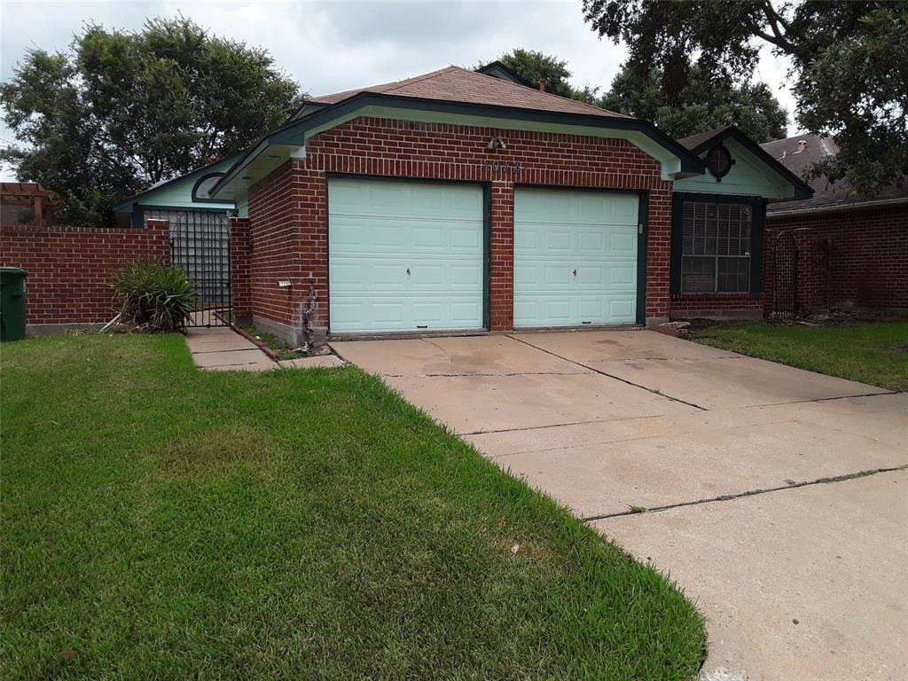 10122 Reedwood Lane - Photo 2 of 29