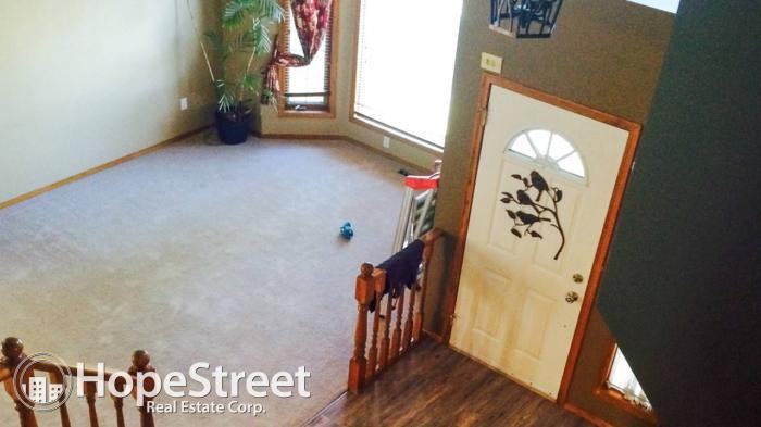 412 Douglasbank Court Se - Photo 2 of 13