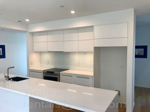 1019 Broadway - Photo 2 of 6