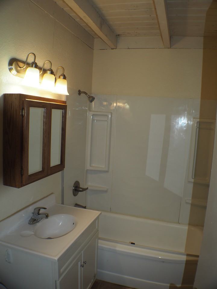 3135 E Glen Oaks Dr - Photo 4 of 7