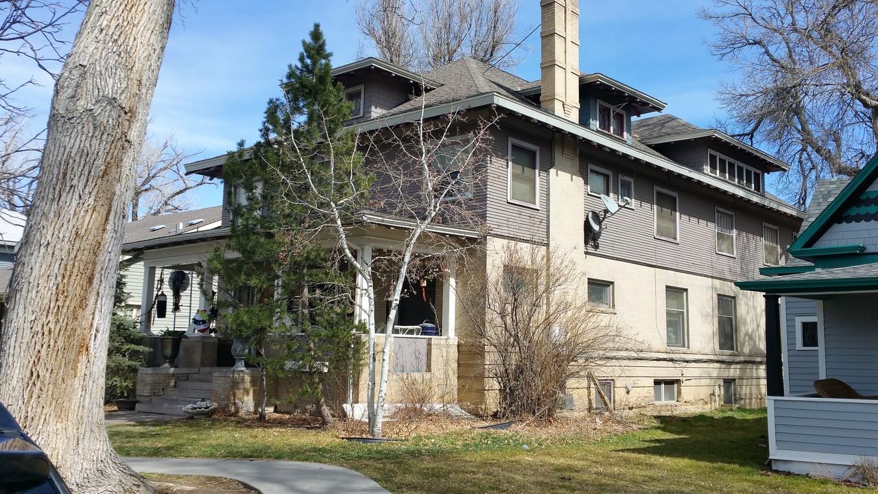 714 Remington St - Photo 2 of 19