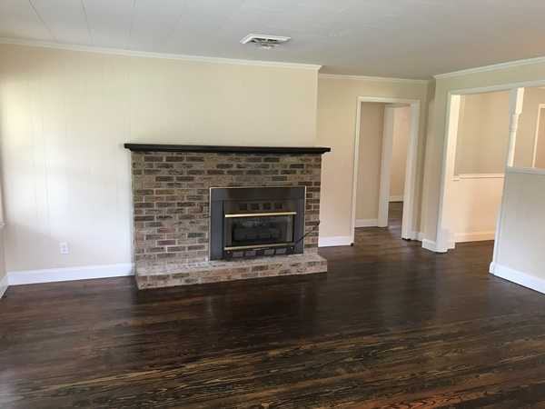 148 Briarwood Ln - Photo 3 of 10