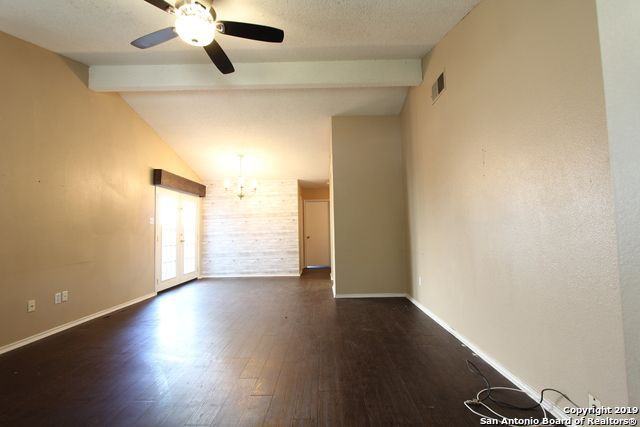 4418 Knollvalley - Photo 3 of 25