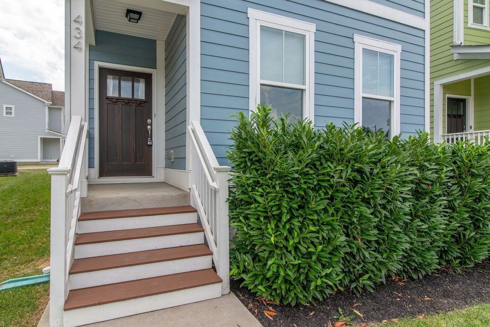 434 Elegance Way - Photo 2 of 30