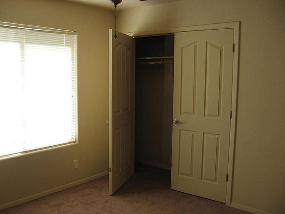 510 Los Pinos St - Photo 2 of 15