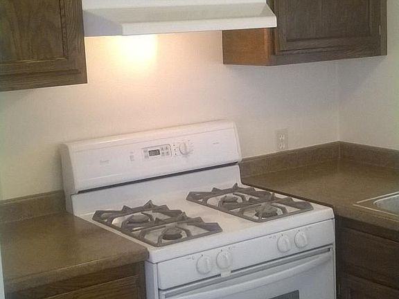 148 N Buena Vista St - Photo 3 of 6